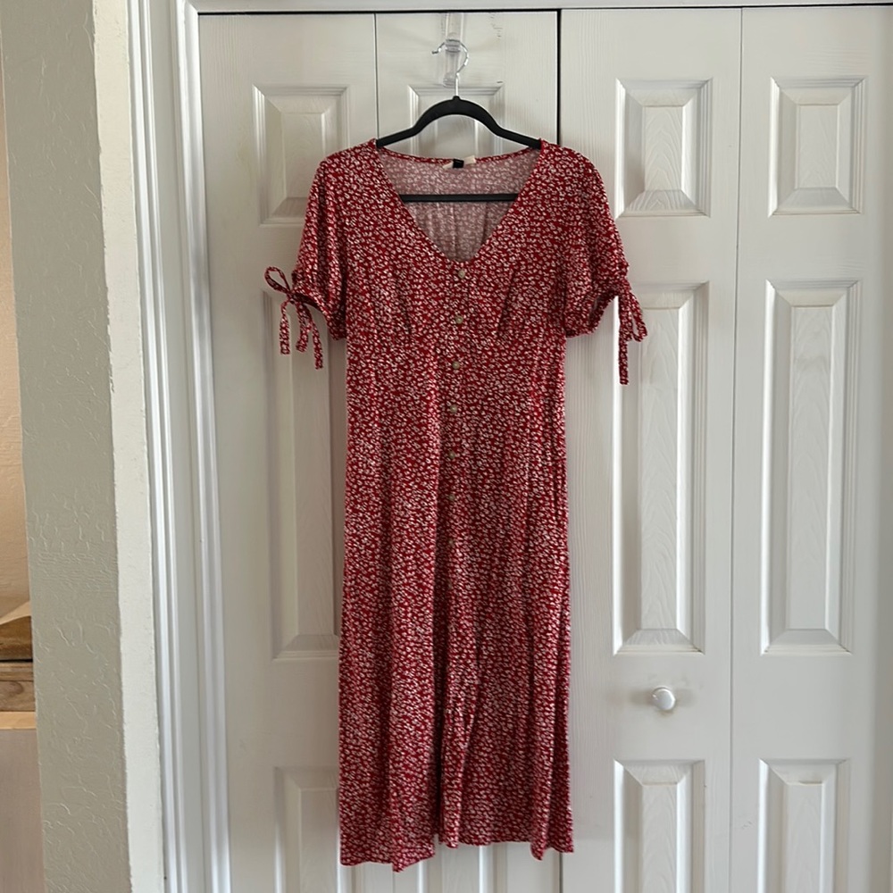 Universal threads red dress